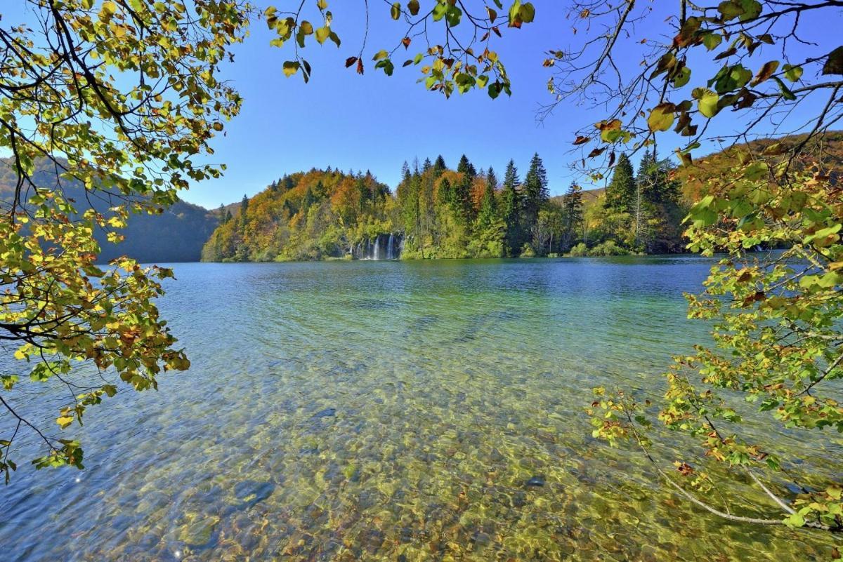 Andrea In Sertic Poljana - Haus Fuer 6 Personen Plitvička Jezera Екстериор снимка